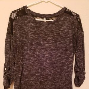 Womens 3/4 sleeve shirt